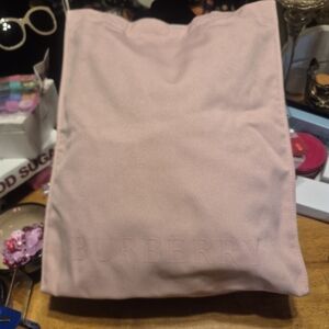 NEW  Burberry Tote .